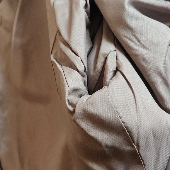 Vintage ladies tweed, wool blazer, size 13/14 Made in Uruguay. Fits like 6 or 8. - Picture 12 of 16